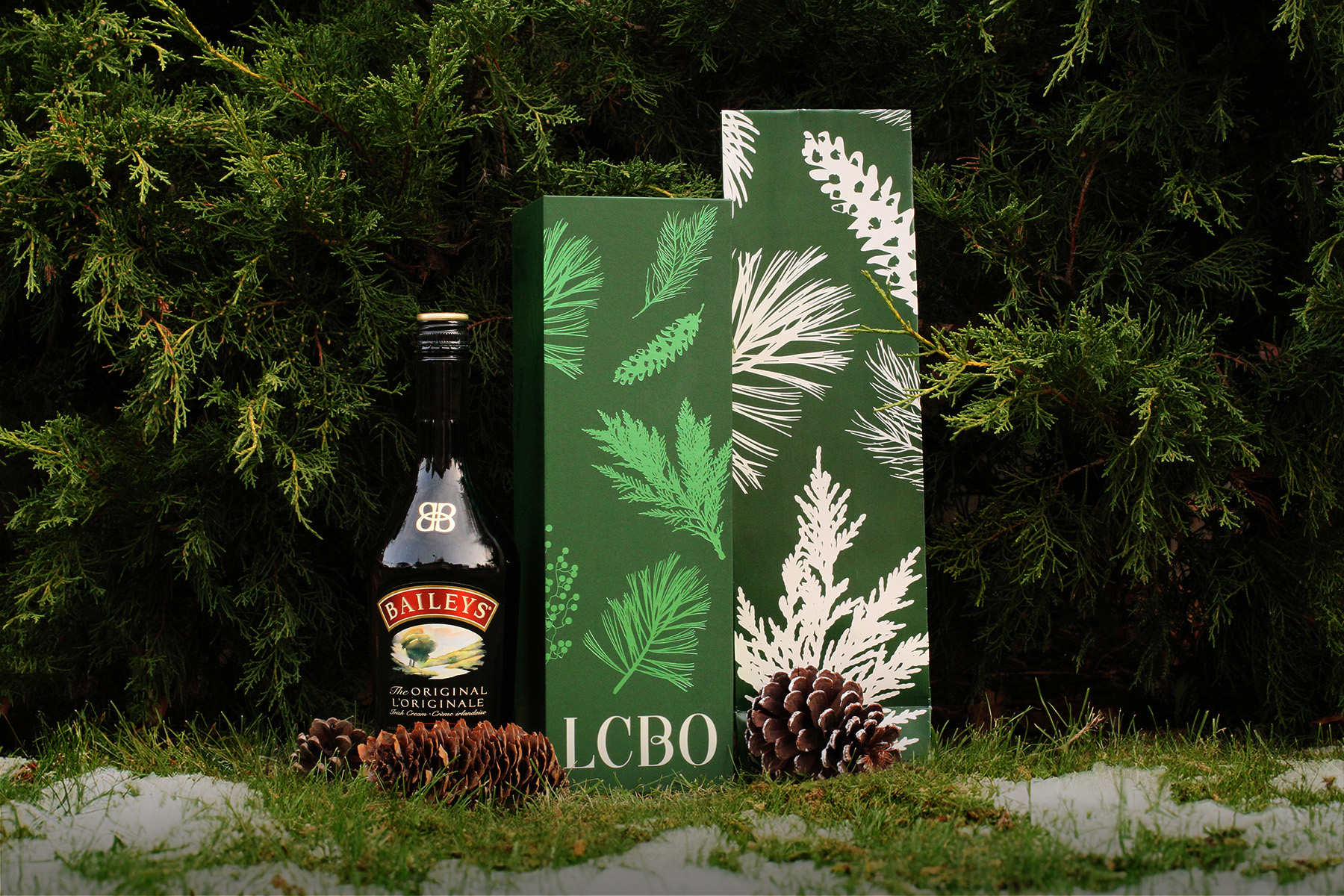 LCBO_Holiday23_Portfolio_Site_Images_PhotoShoot4_Snow_1800x1200